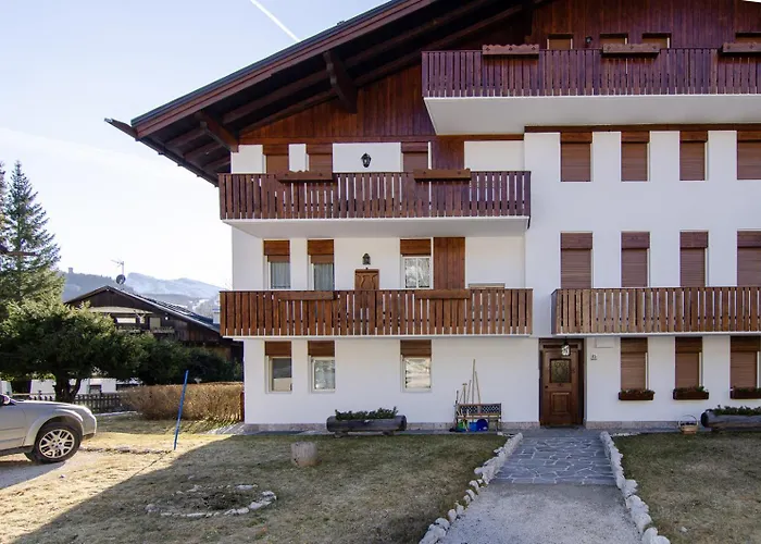 Splendido A Due Passi Dal Centro Con Terrazza E Garage Apartment Cortina d'Ampezzo