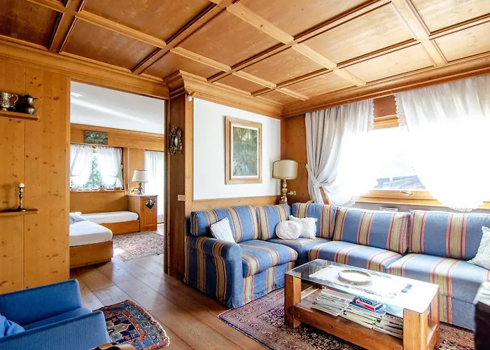 Splendido A Due Passi Dal Centro Con Terrazza E Garage * Cortina d'Ampezzo