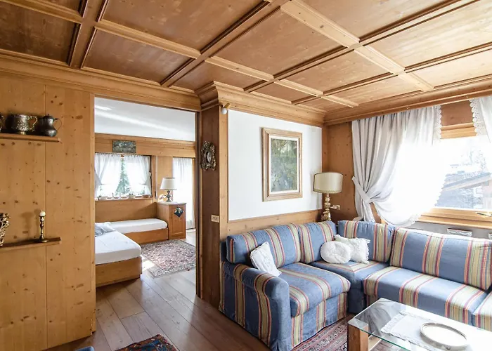 Splendido A Due Passi Dal Centro Con Terrazza E Garage Cortina d'Ampezzo